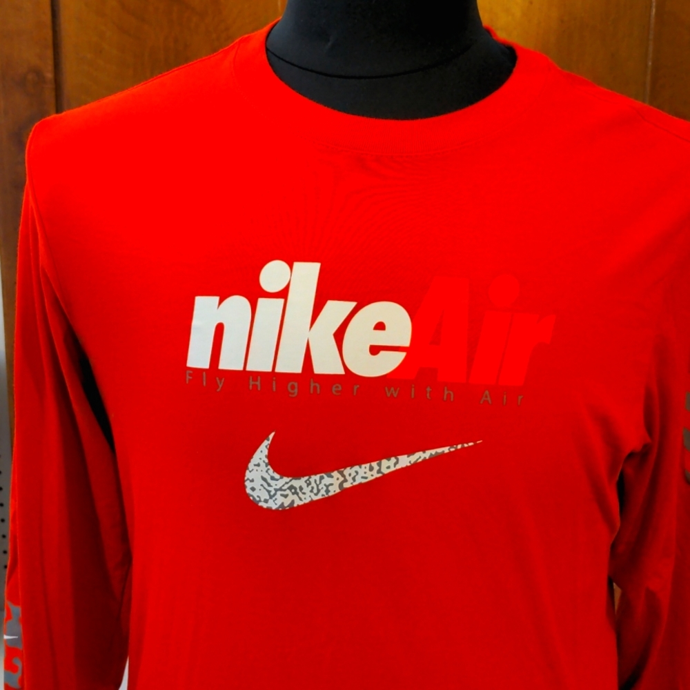 EUC Nike Fly Higher With Air Tee